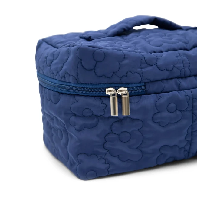 Capezio Fleur Vanity Case, piperetáska Capezio Fleur Vanity Case, piperetáska
