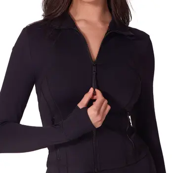 Capezio, női melegítődzseki
