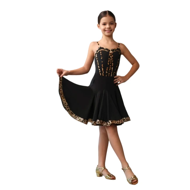 Grand Prix Miriam, lány latin szoknya