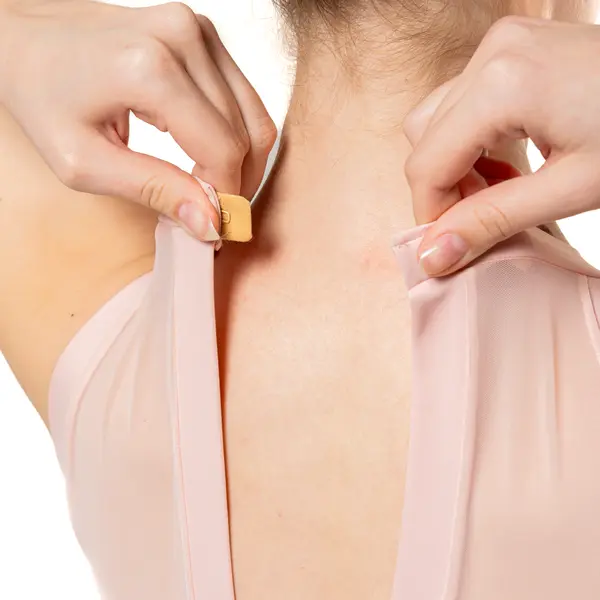 Intermezzo Danna, női nyakig érő dressz