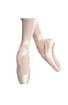 So Danca Alina I, spicc cipő alacsonyabb boxszal U kivágással