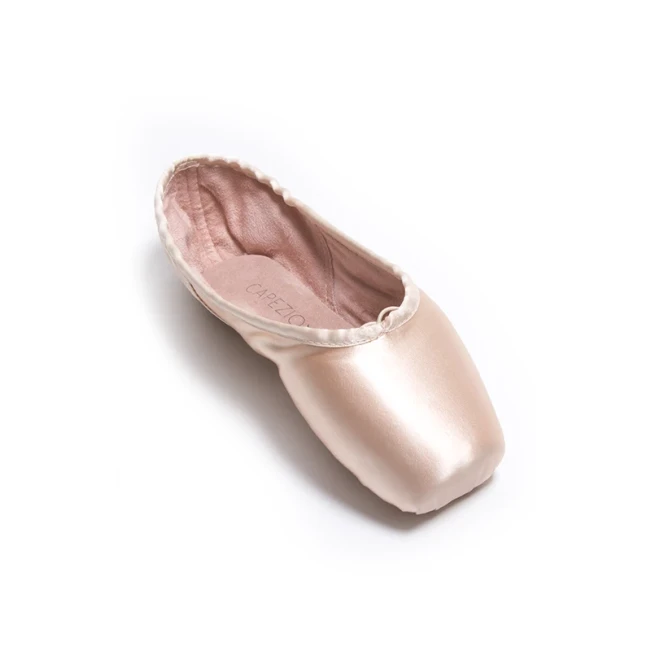 Capezio Ava spicc cipő diákoknak, kemény talpbetéttel Capezio Ava spicc cipő diákoknak, kemény talpbetéttel